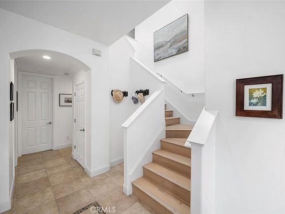 4th image of 2940 Night Hawk Way