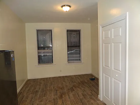 Rented by Vassiliou Group | media 8