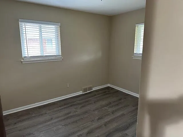 18547 Hillcrest St — Photo 18