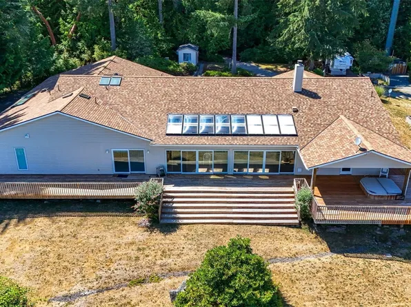 1225 NE Hoffs Drive, Poulsbo, WA 98370