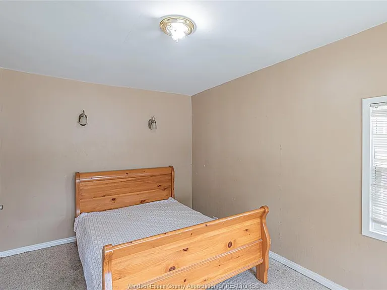 526 Josephine Ave — Photo 8