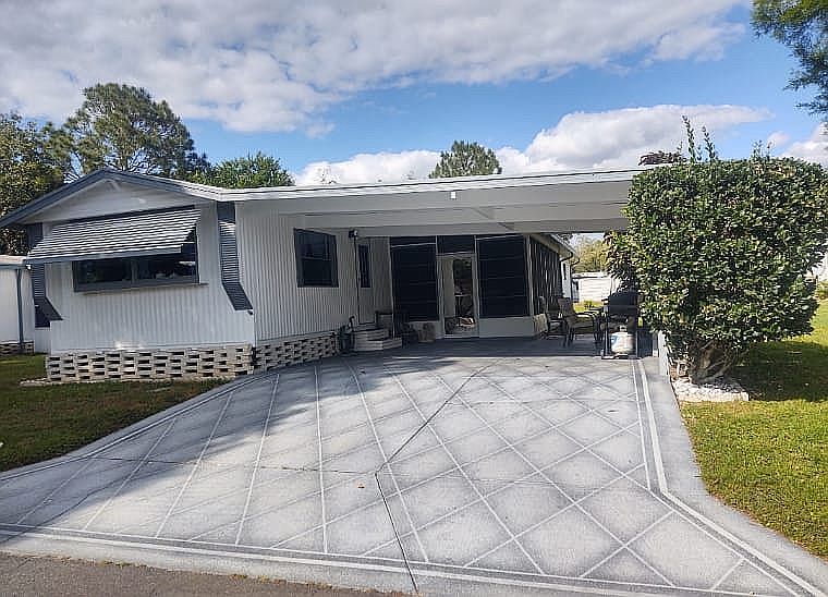 1st image of 160 Tara Ln
