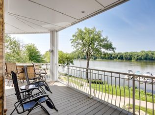 150 Front St #211, Prescott, WI 54021