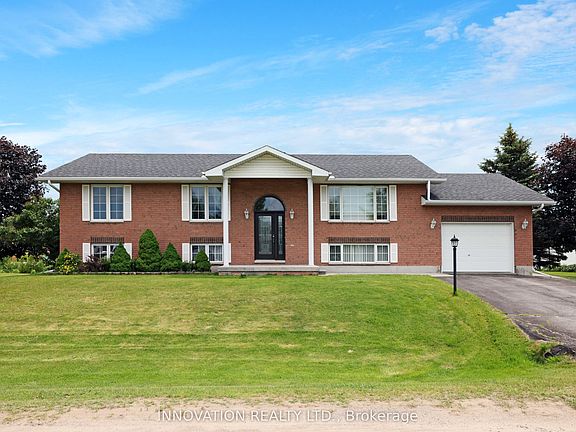 2nd image of 14 Riley Cres