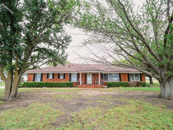 7380 25th Hwy, Windthorst, TX 76389