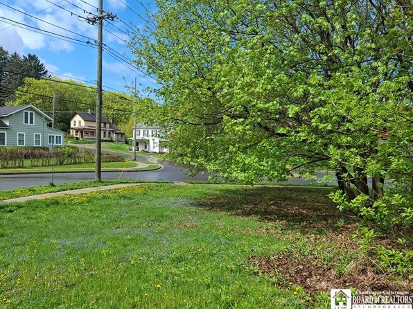 11 Prather Ave, Jamestown, NY 14701