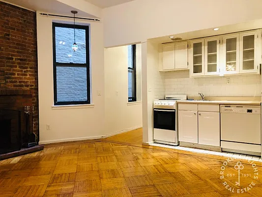 Rented by Brooklyn Heights Real Estate Inc | media 2