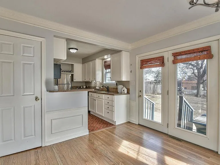 5633 Granada St — Photo 14