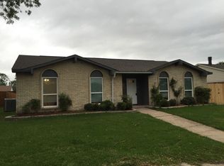 8105 Woodside Rd, Rowlett, TX 75088