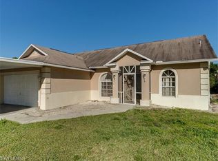 190 20th St NE, Naples, FL 34120