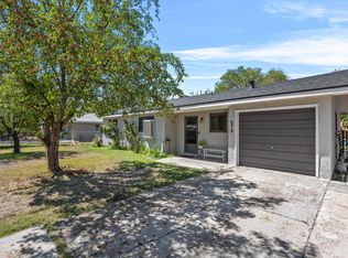 275 Vista Larga Dr SW, Los Lunas, NM 87031