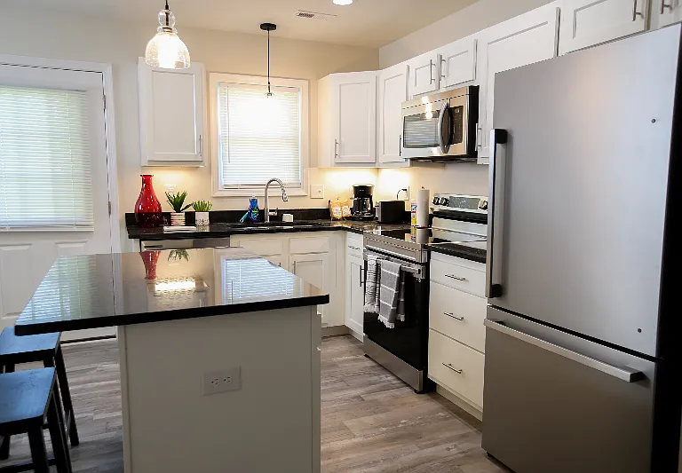 164 S Winchester Ave — Photo 13