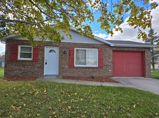 585 Meadow Ln, Waterloo, IN 46793