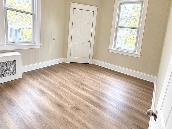 5th image of 84 Grace St #2A