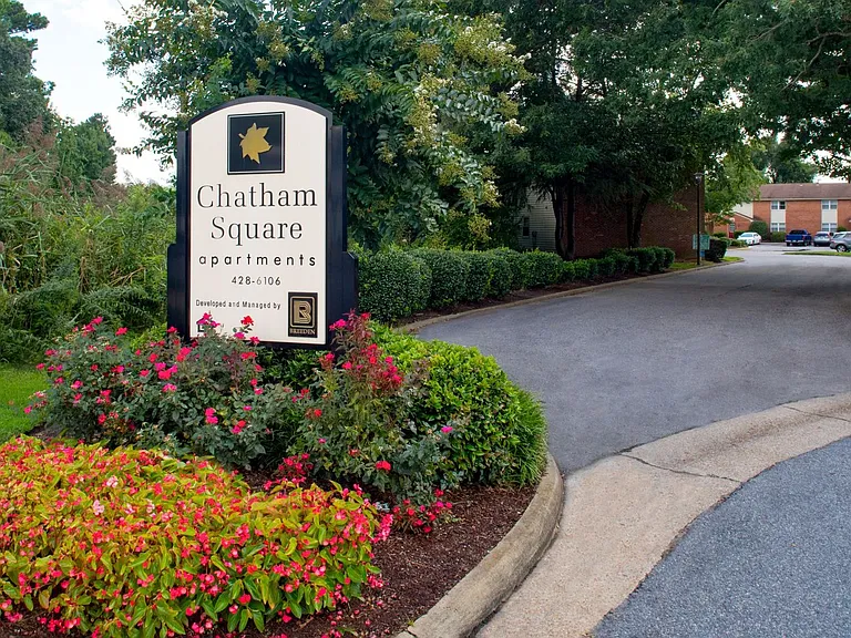 Chatham Square Apartments — Photo 14