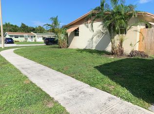 24 Robalo Ct, North Palm Beach, FL 33408