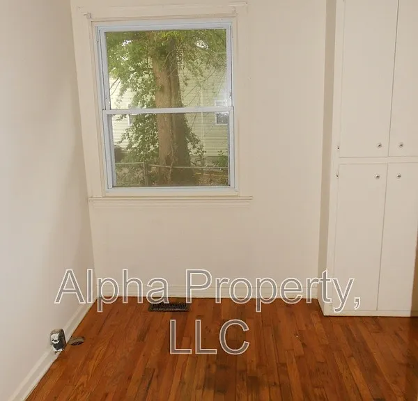 31 Foxhall Rd — Photo 11