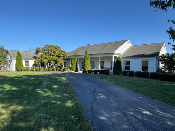 271 Fairway Dr, Frankfort, KY 40601