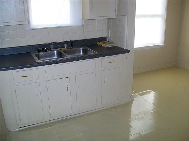 2nd image of 9144 Abington Ave