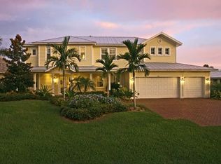 566 Putter Point Pl, Naples, FL 34103