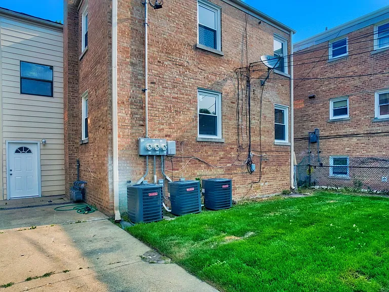 4831 Kirk St #1 — Photo 13