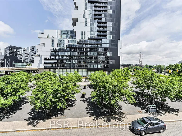 120 Bayview Ave #208 — Photo 40