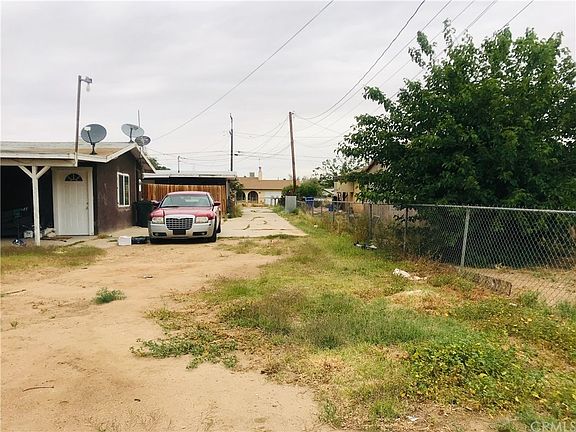 2nd image of 11861 White Ave