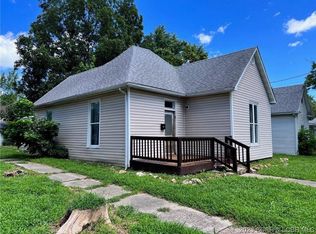 217 W 3rd St, Eldon, MO 65026