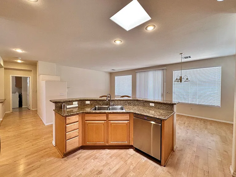 10252 Riva De Destino Ave — Photo 10