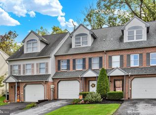 49 Ironstone Dr, Elizabethtown, PA 17022