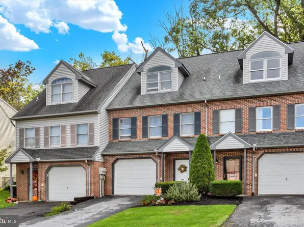 49 Ironstone Dr, Elizabethtown, PA 17022