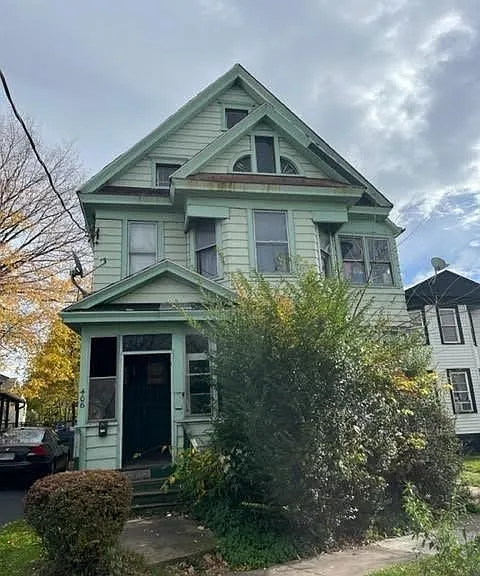 406 Union Pl — Photo 1