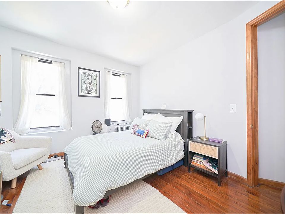 2nd image of 341 E 90th St APT 7