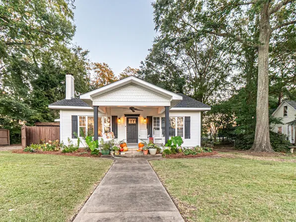 405 Cleveland St, Headland, AL 36345