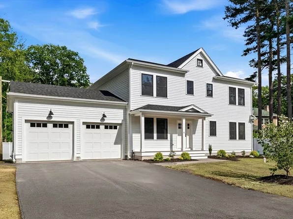 8 Booth Rd, Dedham, MA 02026