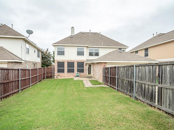 2nd image of 4606 Santa Cruz Ln