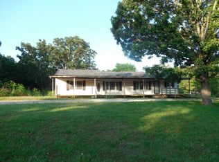 90 Roby Rd, Reagan, TN 38368