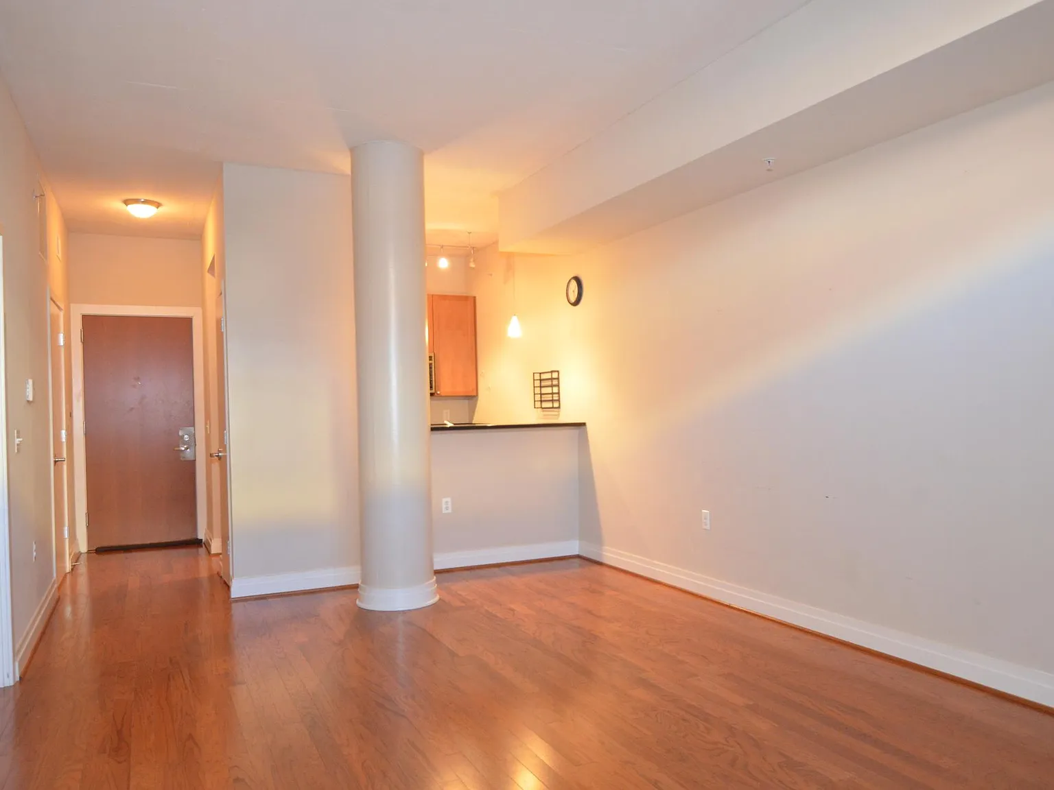 2120 Vermont Ave NW — Photo 2