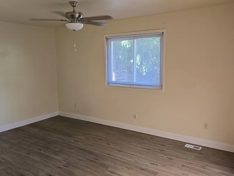 3122 Heritage Dr — Photo 35