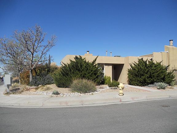2nd image of 7101 Leslynne Dr NE