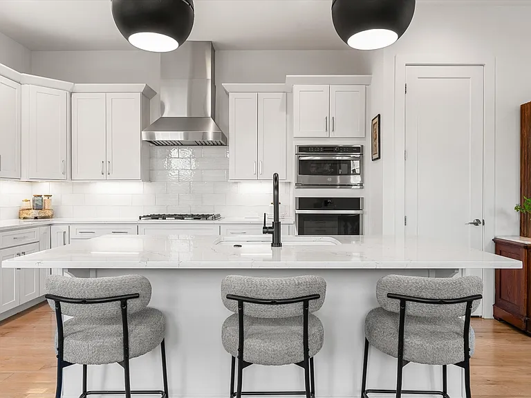 Spacious island perfect for entertaining and casual dining.