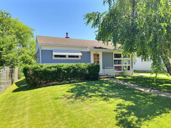 1614 Arizona St, Oshkosh, WI 54902