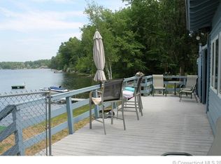 667 Forest Rd, West Suffield, CT 06093