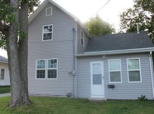 1812 Pine St, Murphysboro, IL 62966