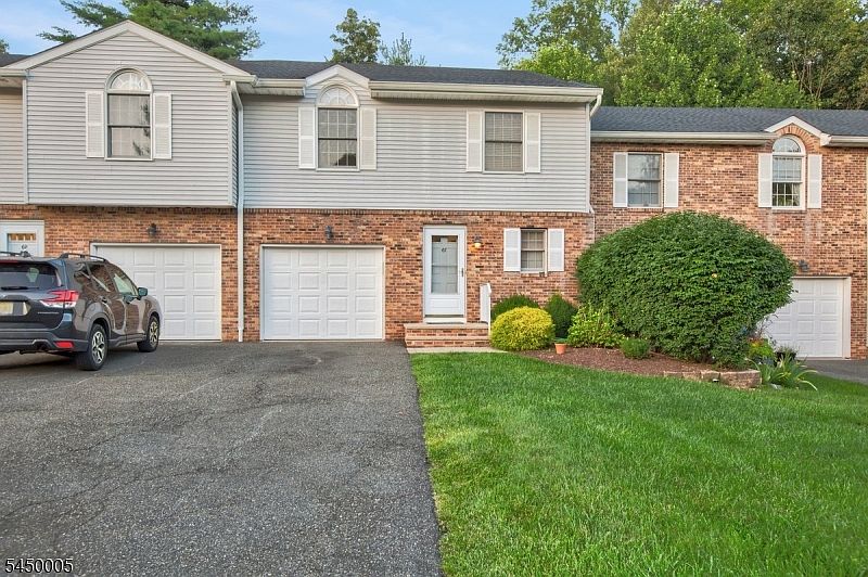 1st image of 67 Jaime Ct