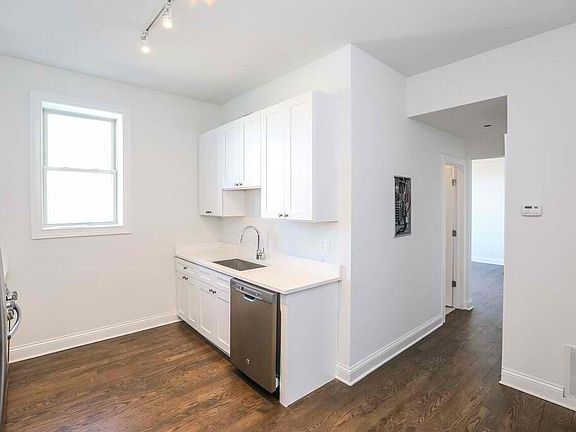 4th image of 1314 W Wrightwood Ave #3R5