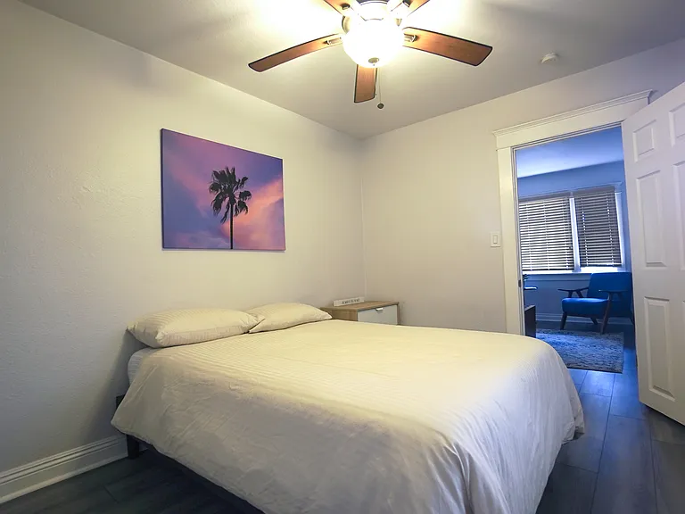 4062 Cherokee Ave — Photo 15