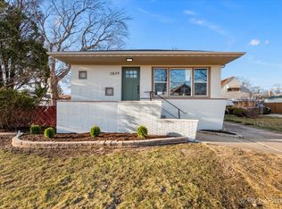 2834 W 101st Pl, Evergreen Park, IL