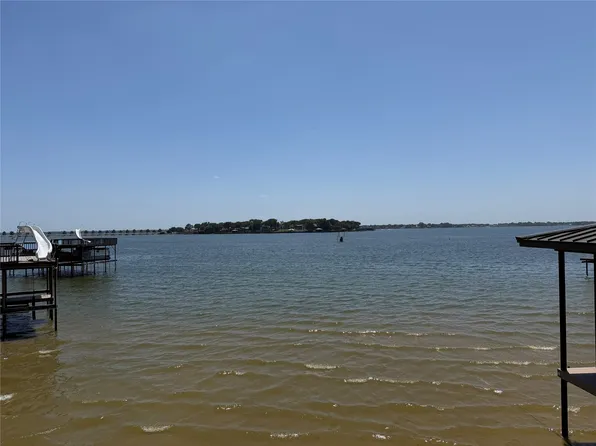 196 Scenic Dr, Mabank, TX 75156