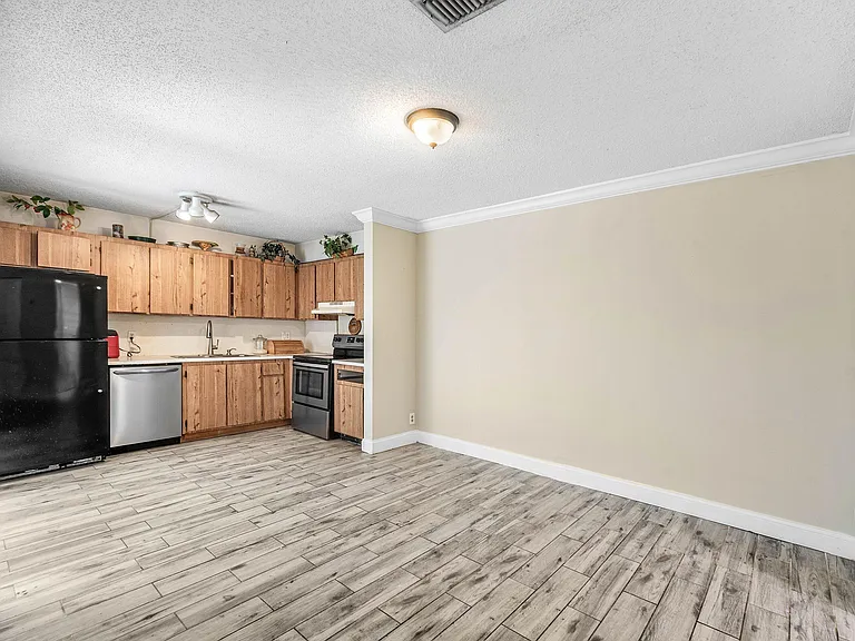 1534 Forest Lakes Cir #D — Photo 28